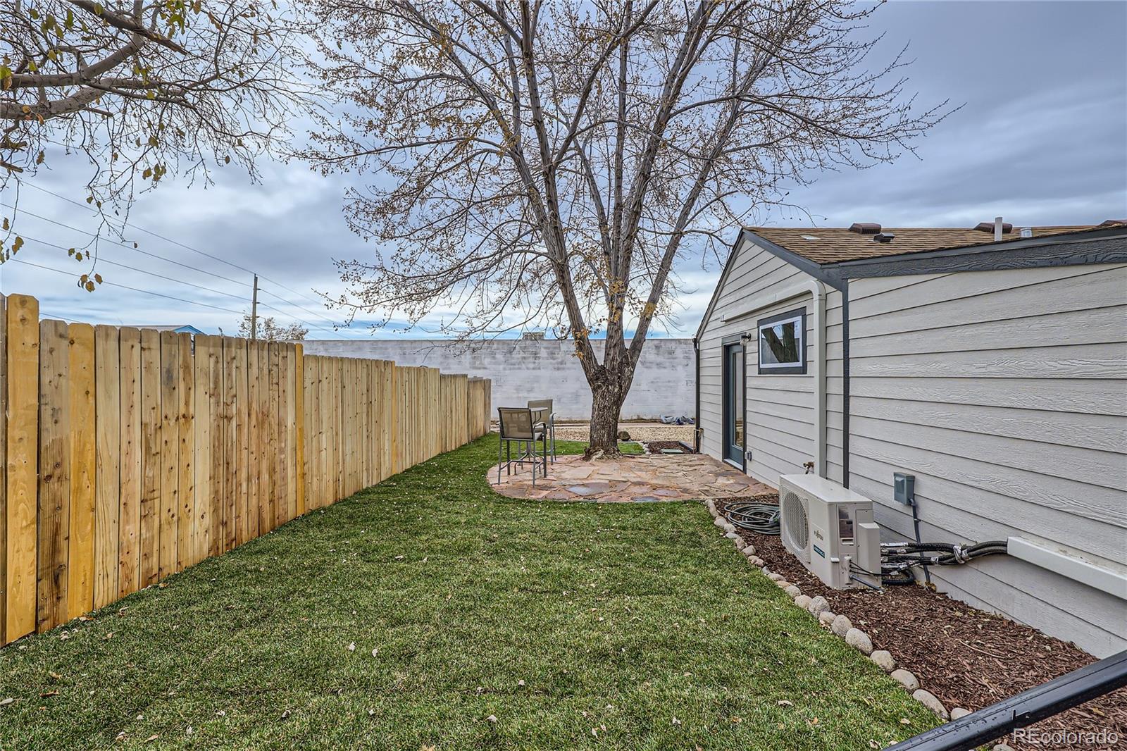 MLS Image #11 for 3379 s eliot street,englewood, Colorado