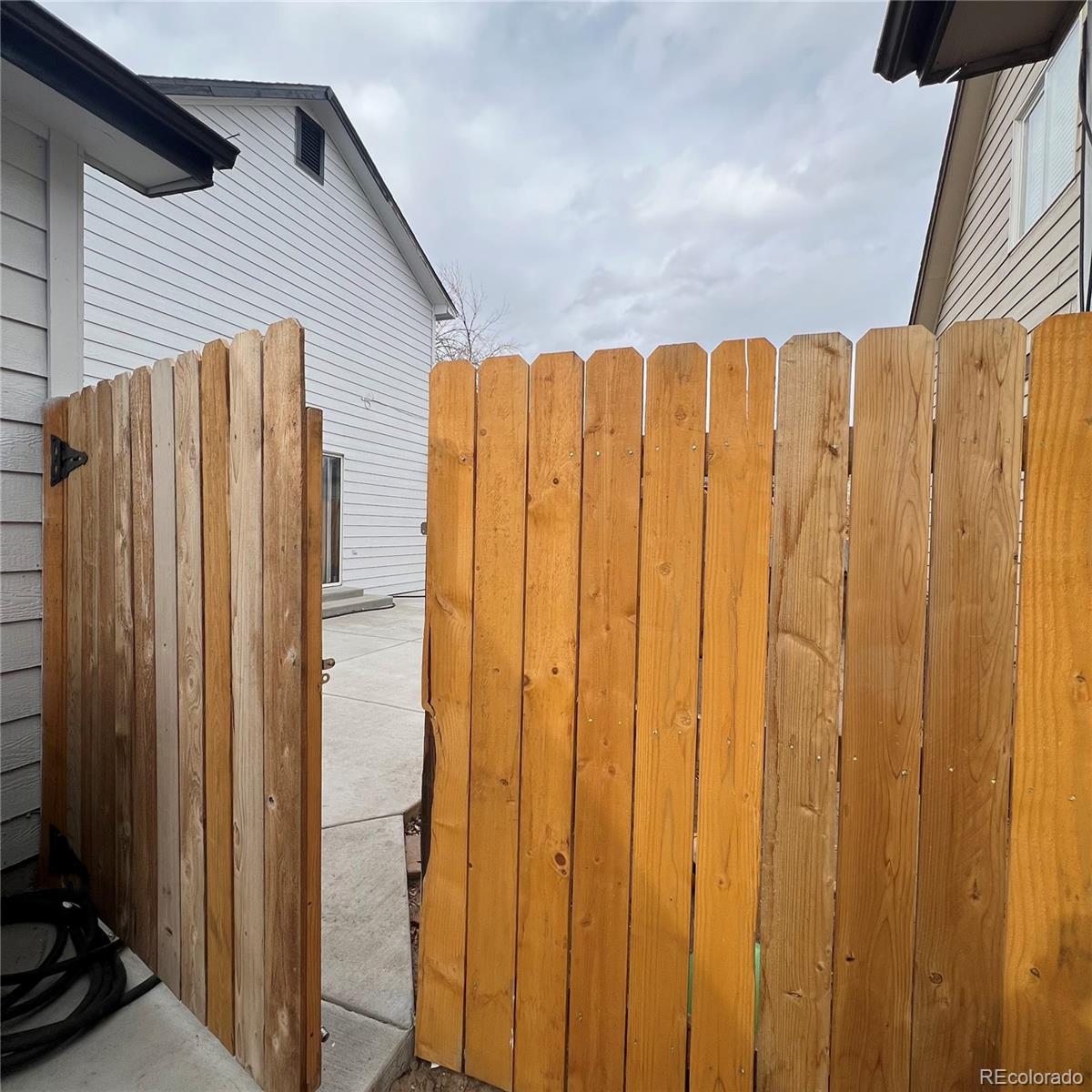 MLS Image #12 for 14561 e 46th avenue,denver, Colorado