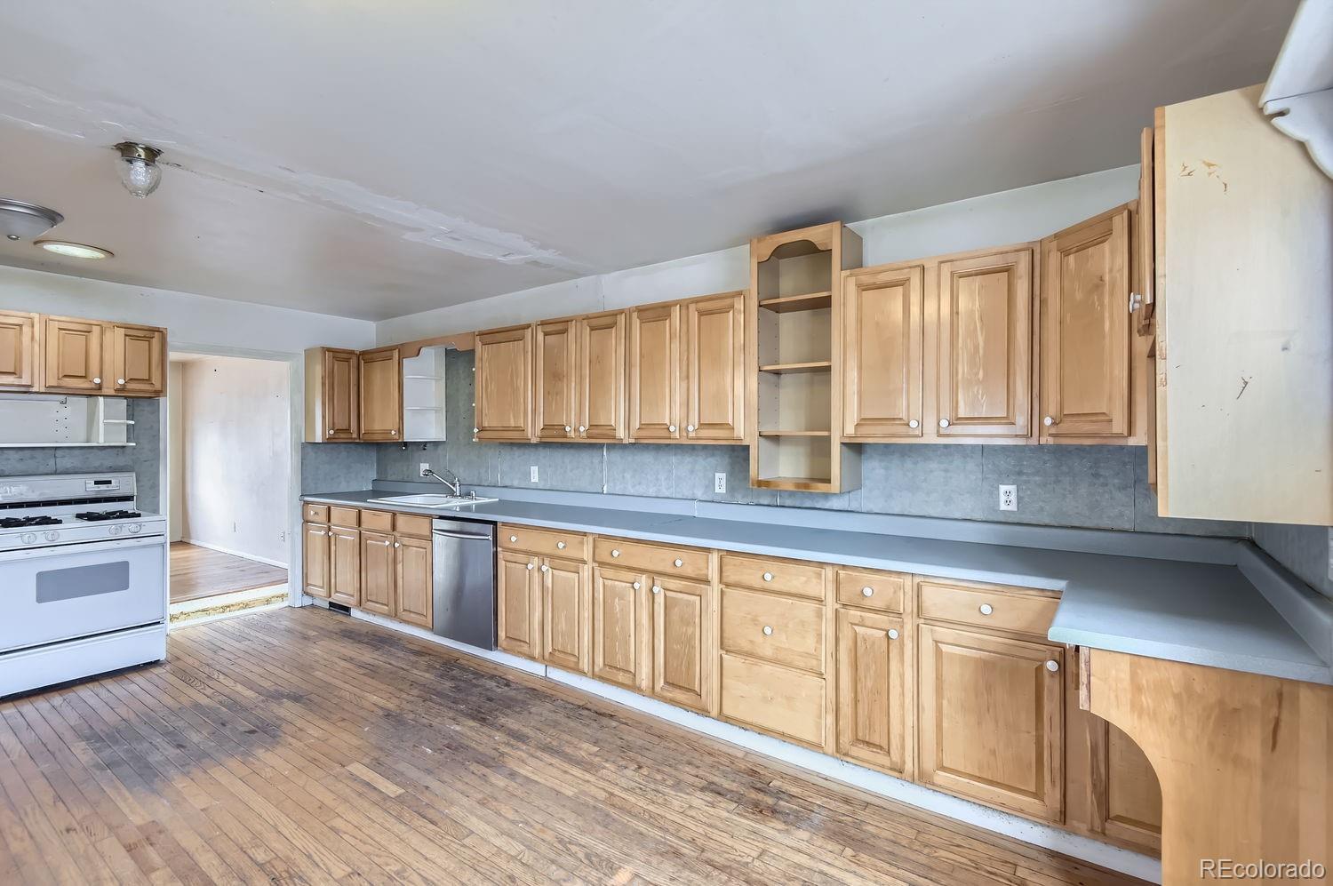 MLS Image #11 for 1618 s king street,denver, Colorado