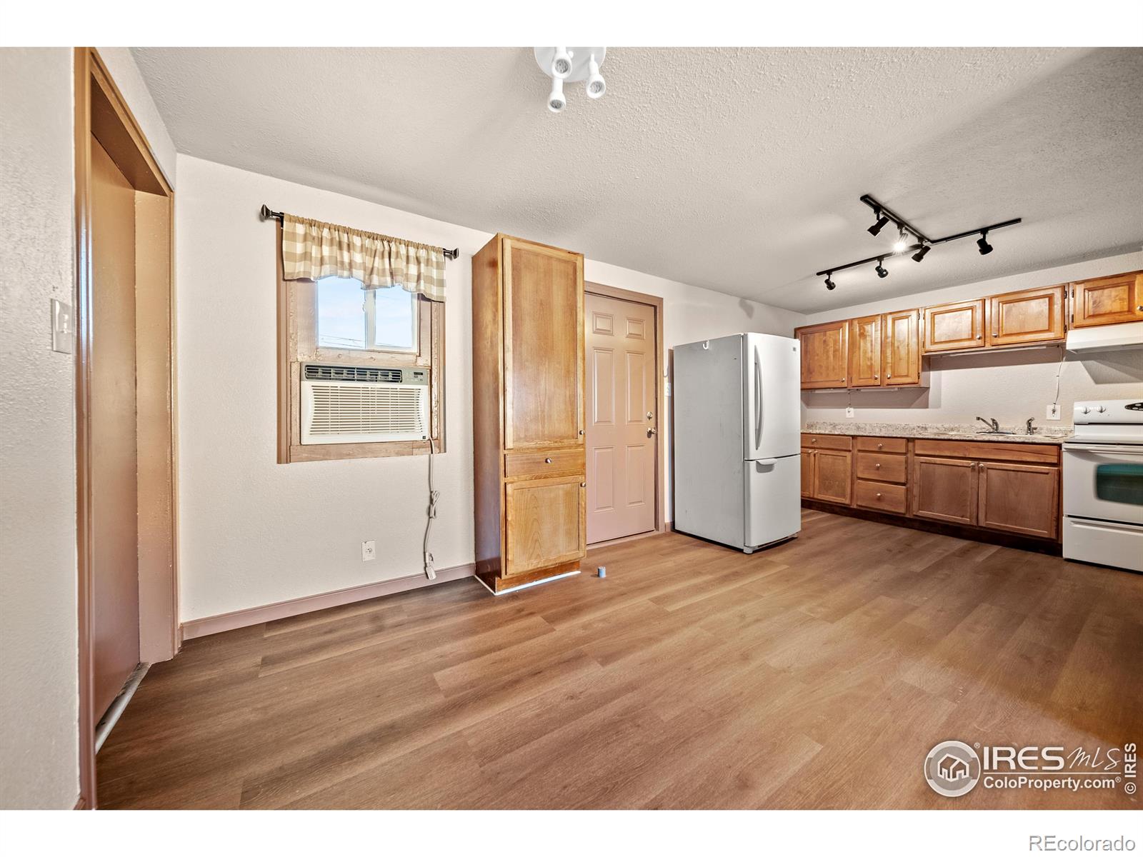 MLS Image #5 for 245  villa vista street,sterling, Colorado