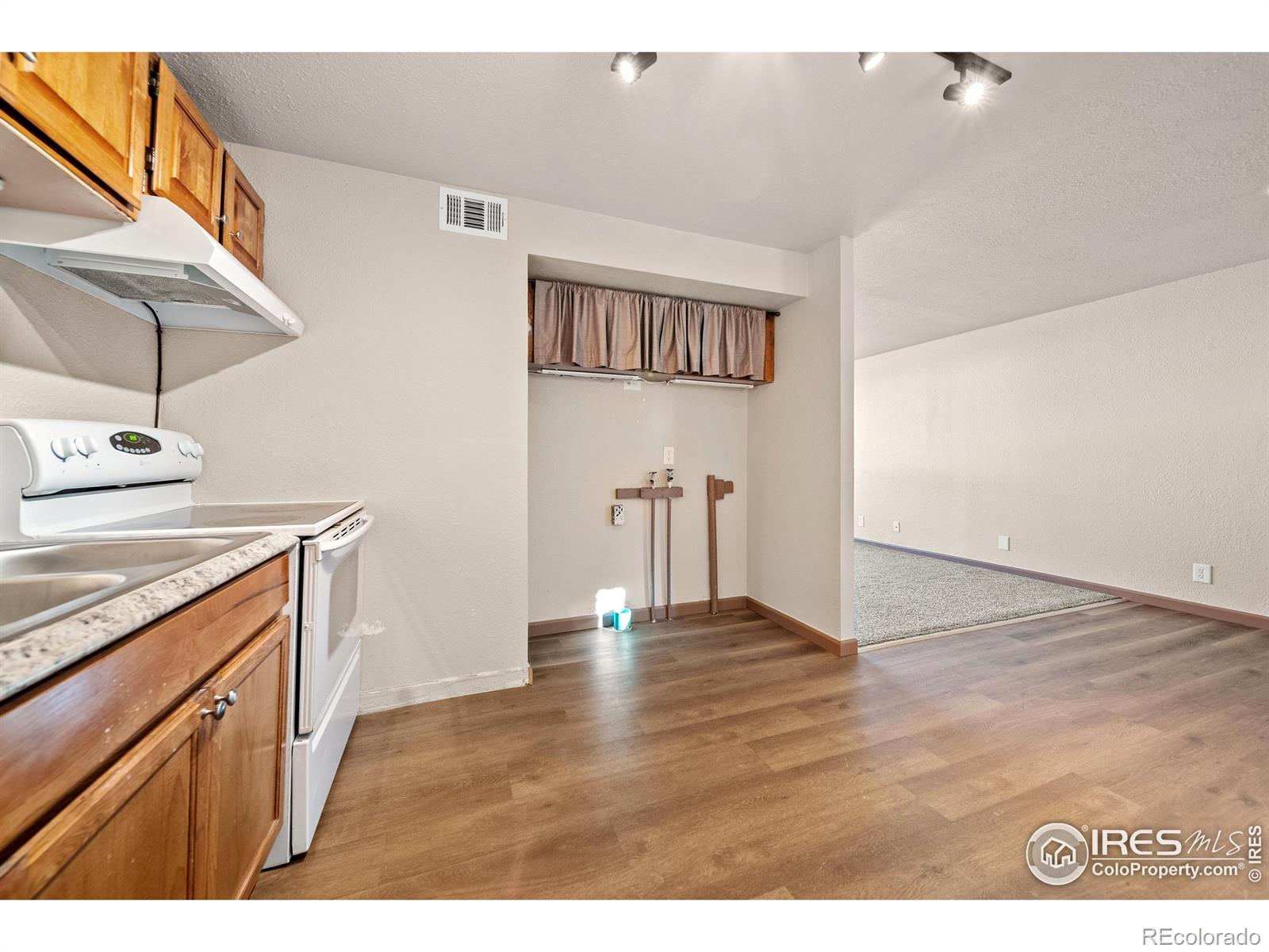 MLS Image #6 for 245  villa vista street,sterling, Colorado