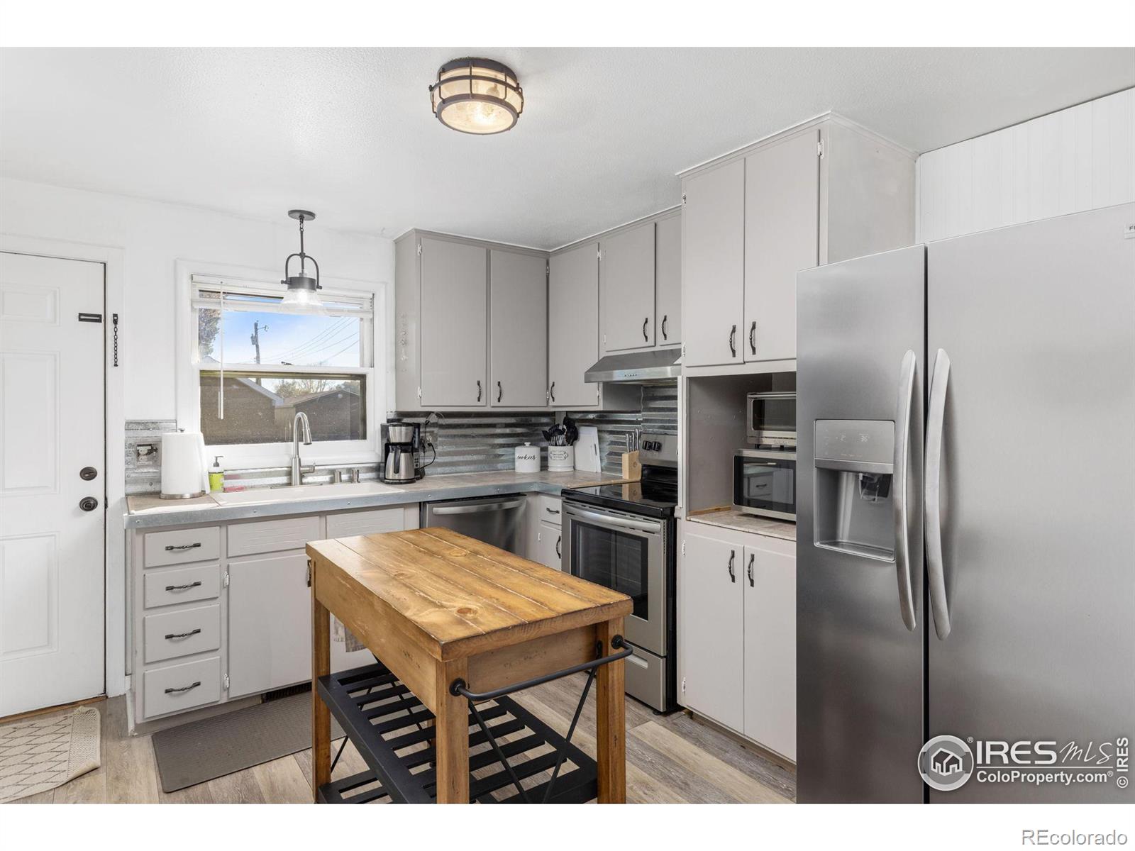 MLS Image #9 for 1064 e 1st street,loveland, Colorado