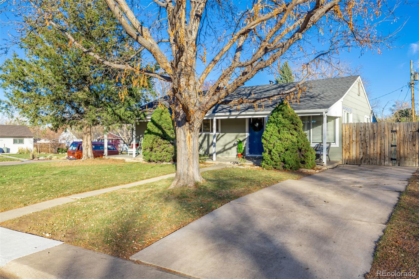 MLS Image #2 for 3200 s grape street,denver, Colorado