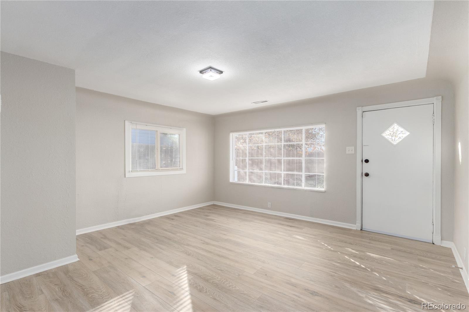 MLS Image #2 for 1050 s raleigh street,denver, Colorado