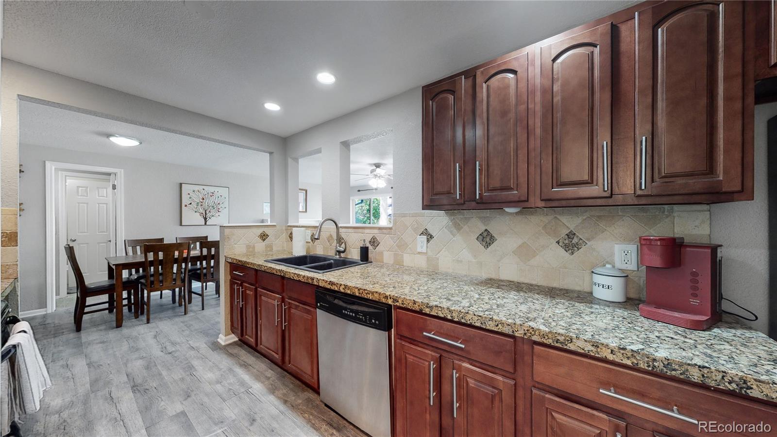 MLS Image #10 for 15045 e louisiana drive,aurora, Colorado