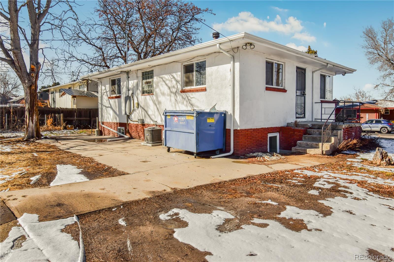 MLS Image #7 for 2200 w moffat place,denver, Colorado