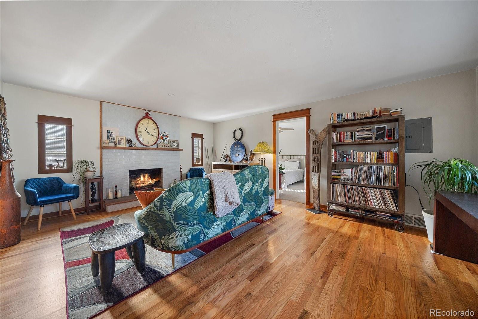 MLS Image #10 for 803  poplar street,denver, Colorado