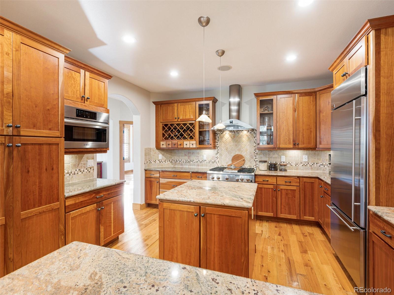 MLS Image #9 for 16226  river haven way,morrison, Colorado