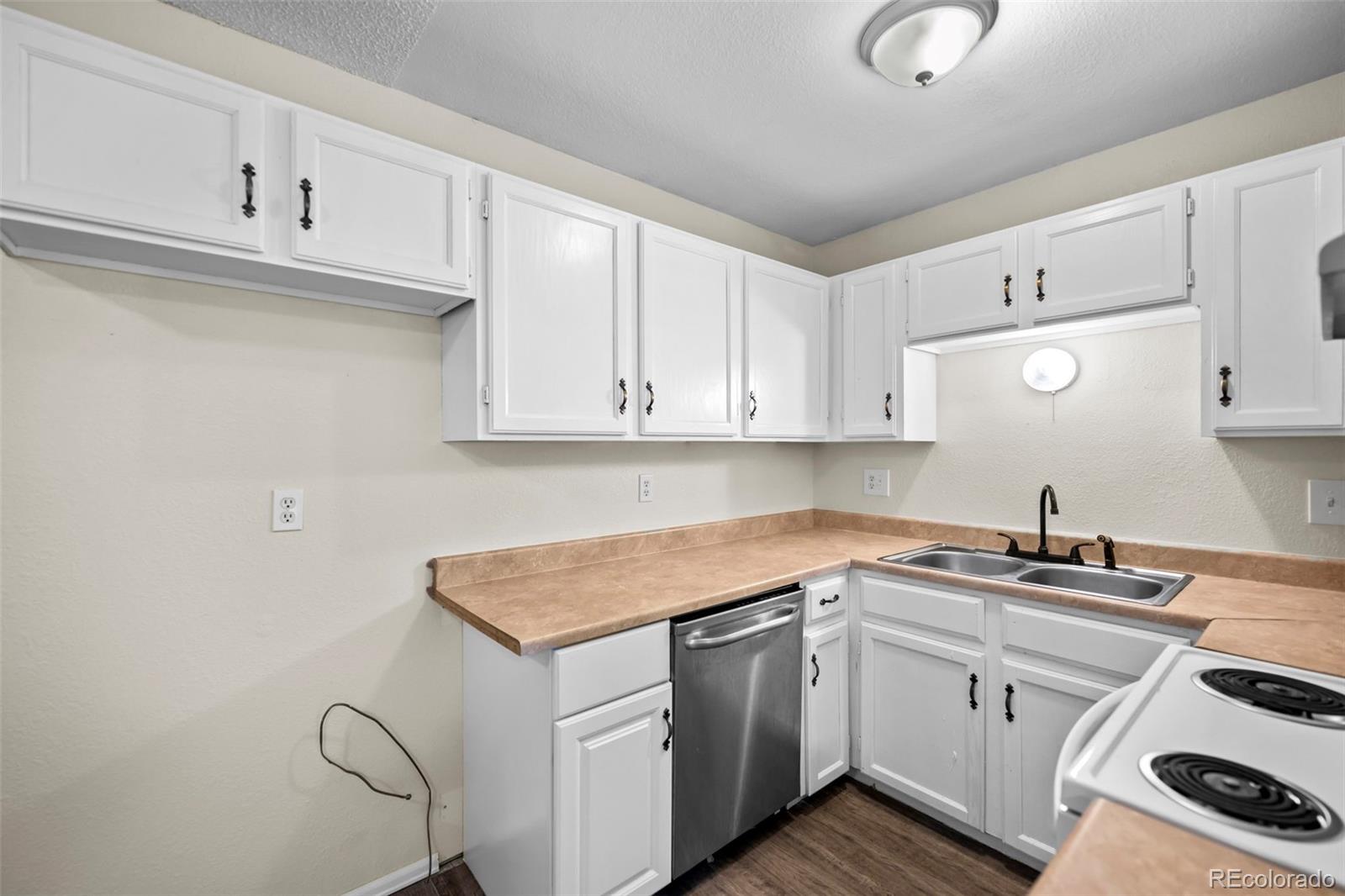 MLS Image #11 for 22  stovel circle,colorado springs, Colorado