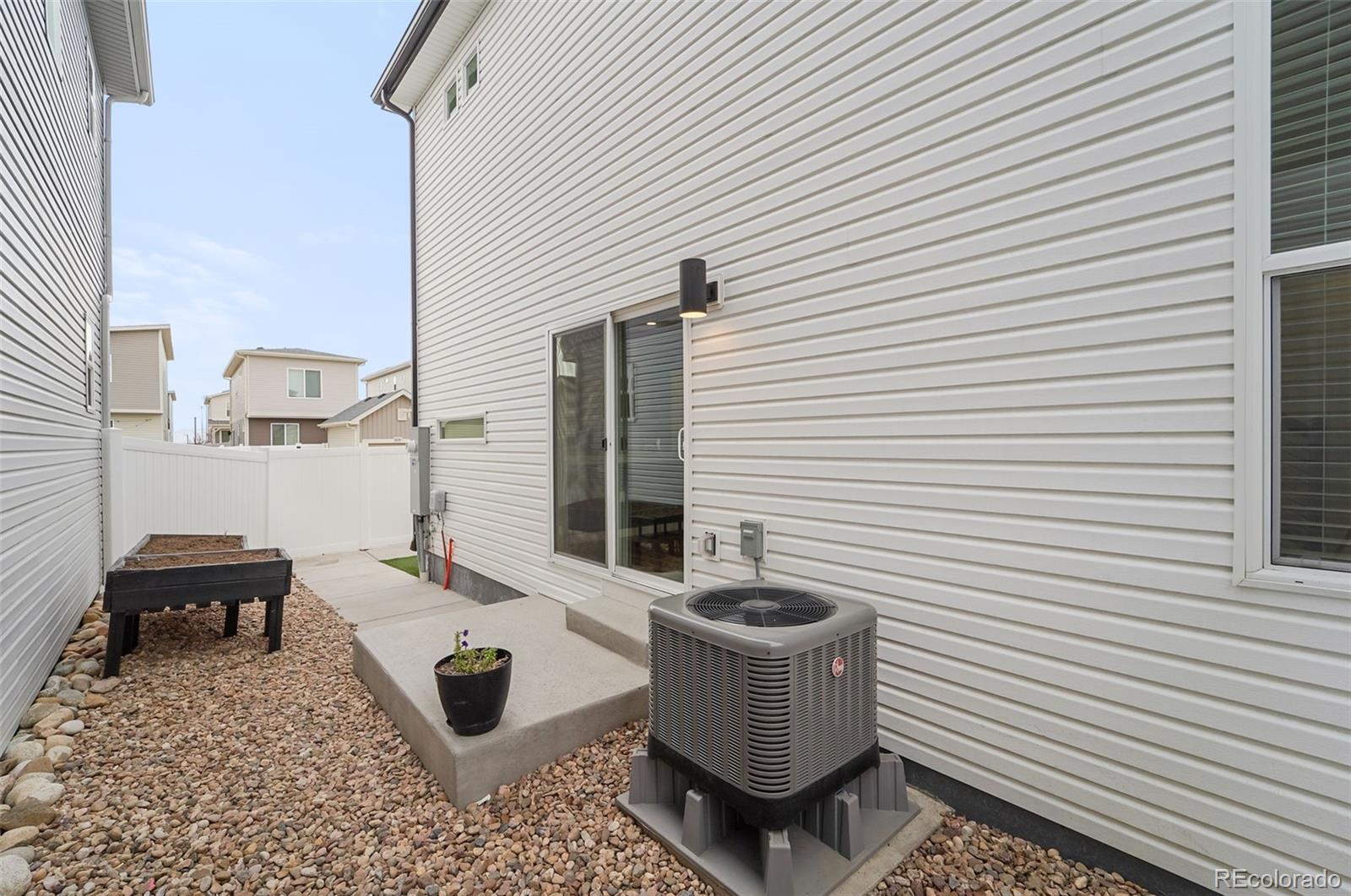 MLS Image #19 for 4943 n yampa street,denver, Colorado