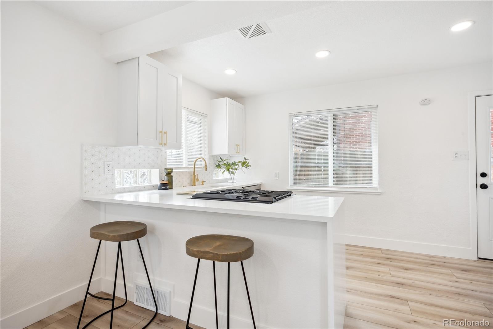 MLS Image #6 for 5105 w 36th avenue,denver, Colorado