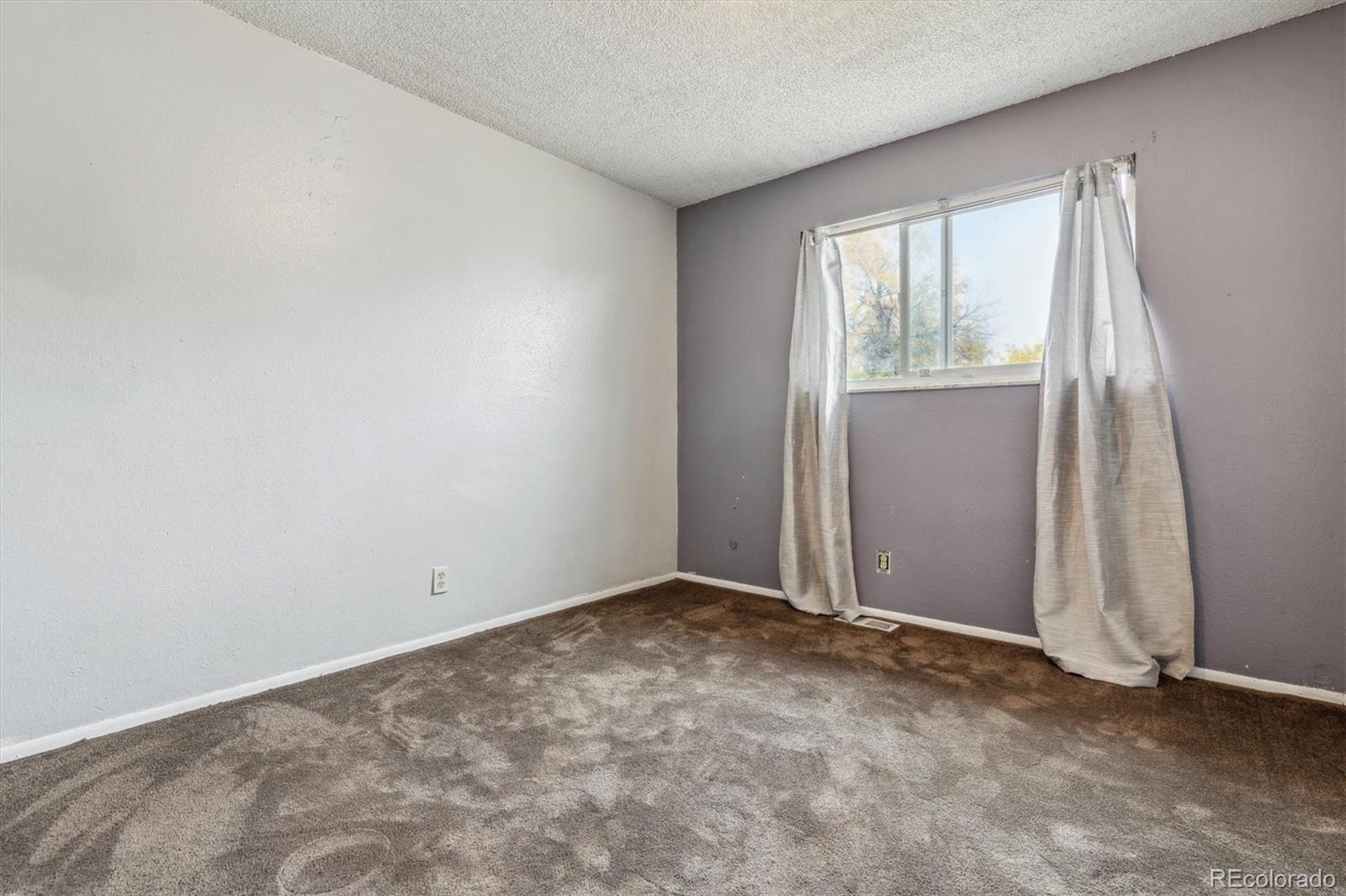 MLS Image #11 for 14830  robins drive,denver, Colorado