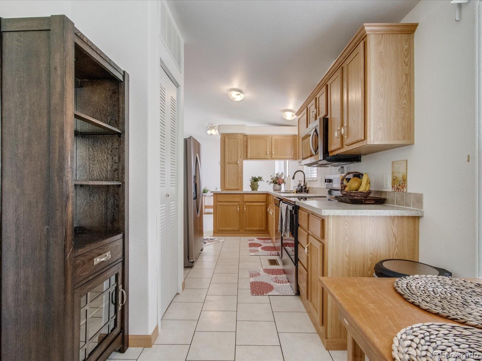 MLS Image #13 for 6165  needlegrass green,frederick, Colorado