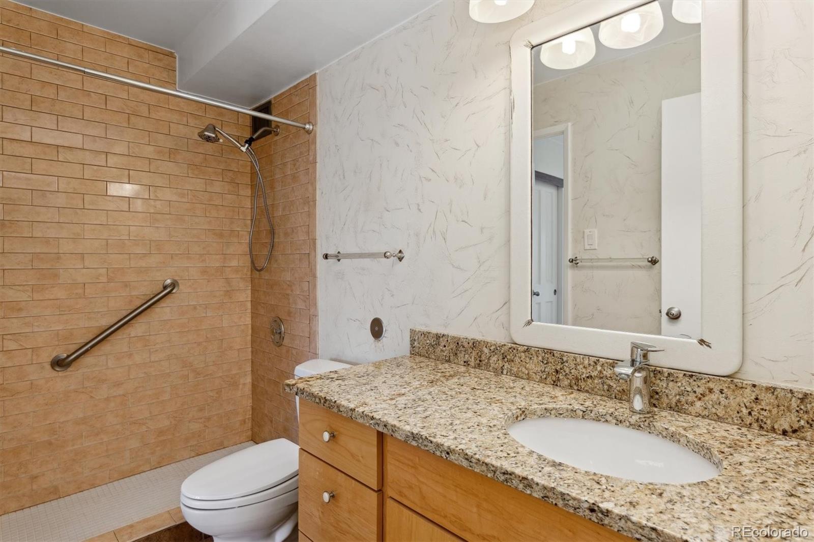 MLS Image #13 for 655 s alton way 6a,denver, Colorado