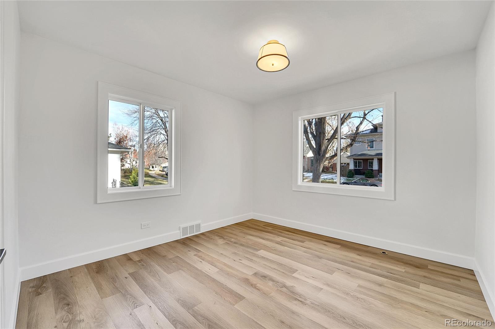 MLS Image #20 for 975 s fillmore way,denver, Colorado