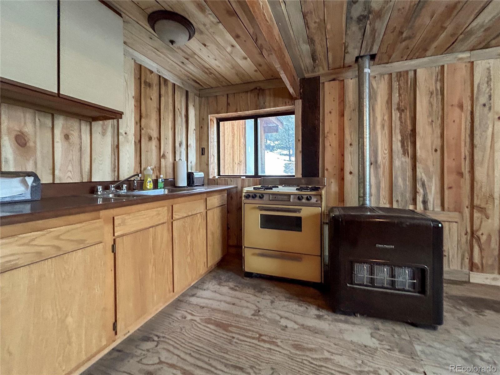 MLS Image #17 for 33059  forest service road,del norte, Colorado