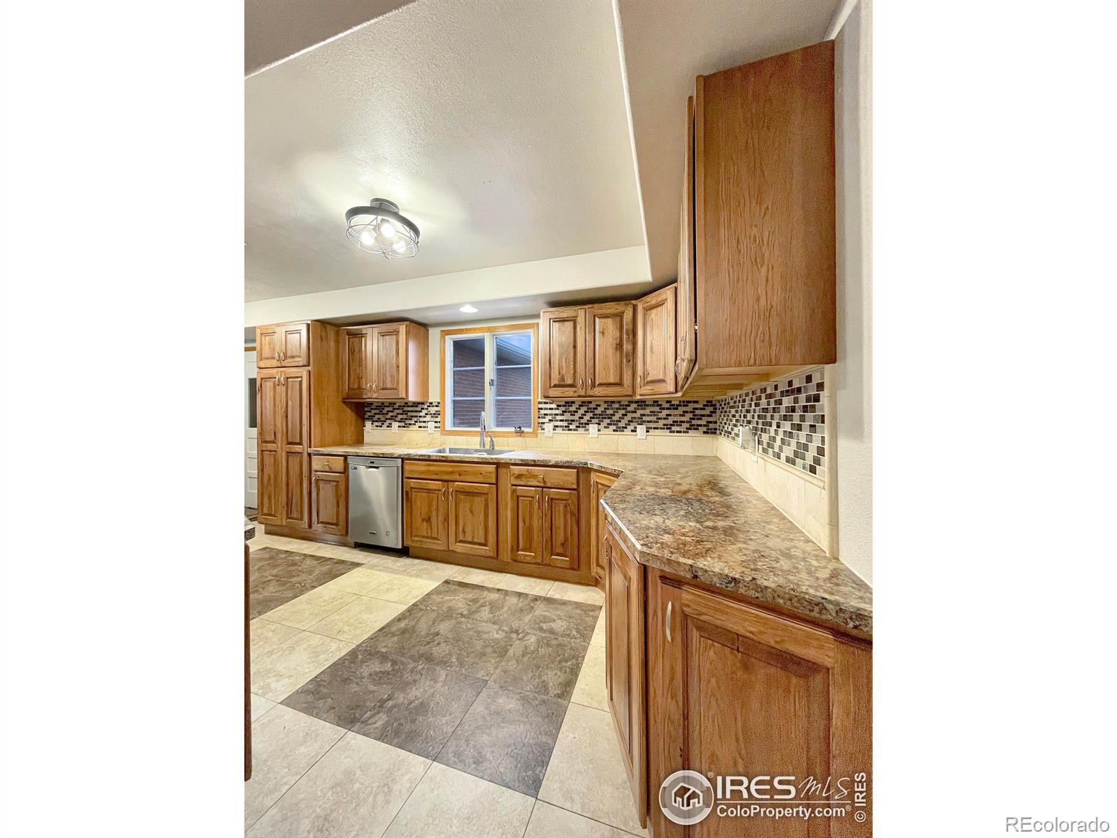MLS Image #7 for 310 s high school avenue,holyoke, Colorado