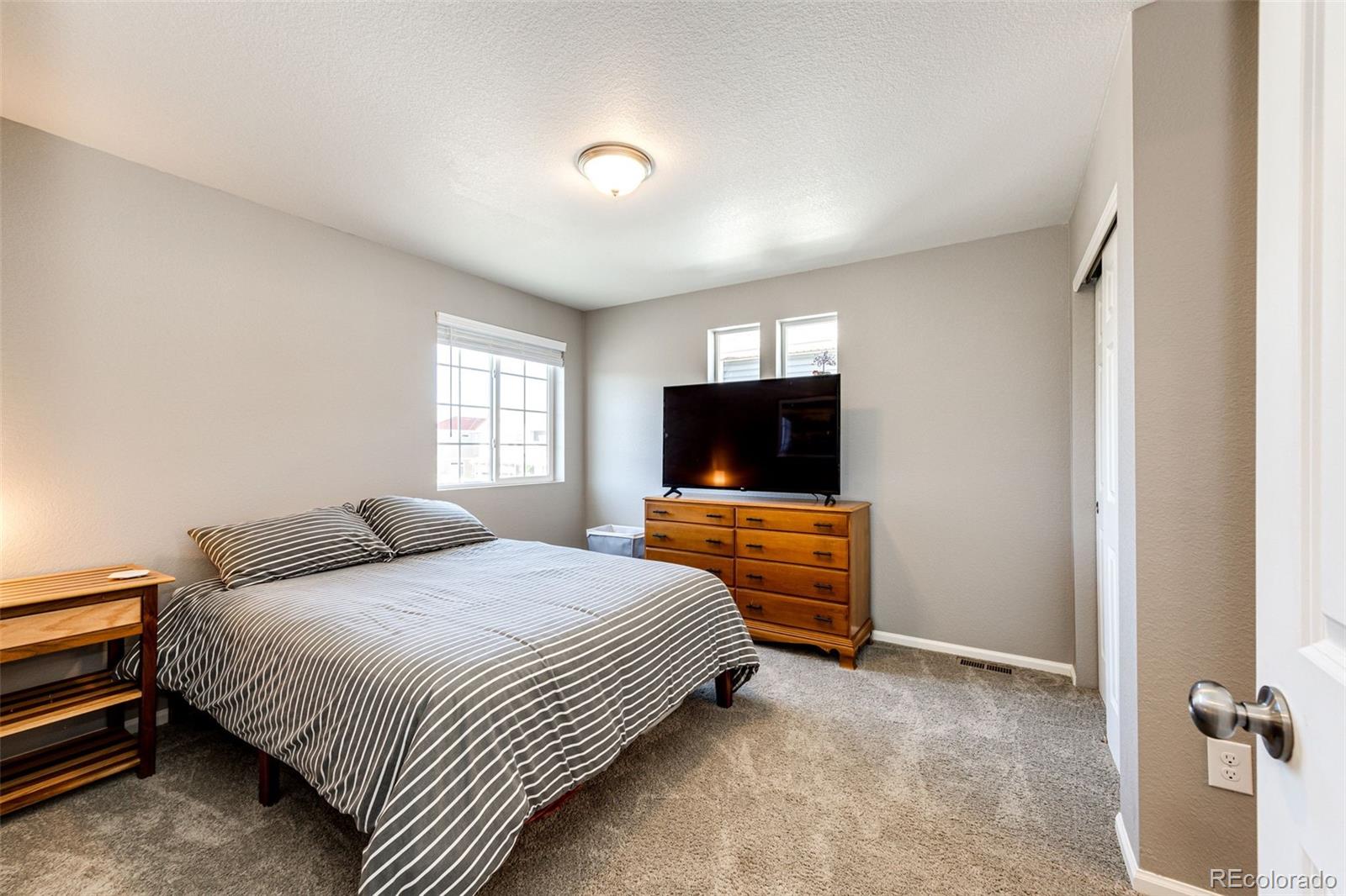 MLS Image #22 for 21803 e 46th avenue,aurora, Colorado