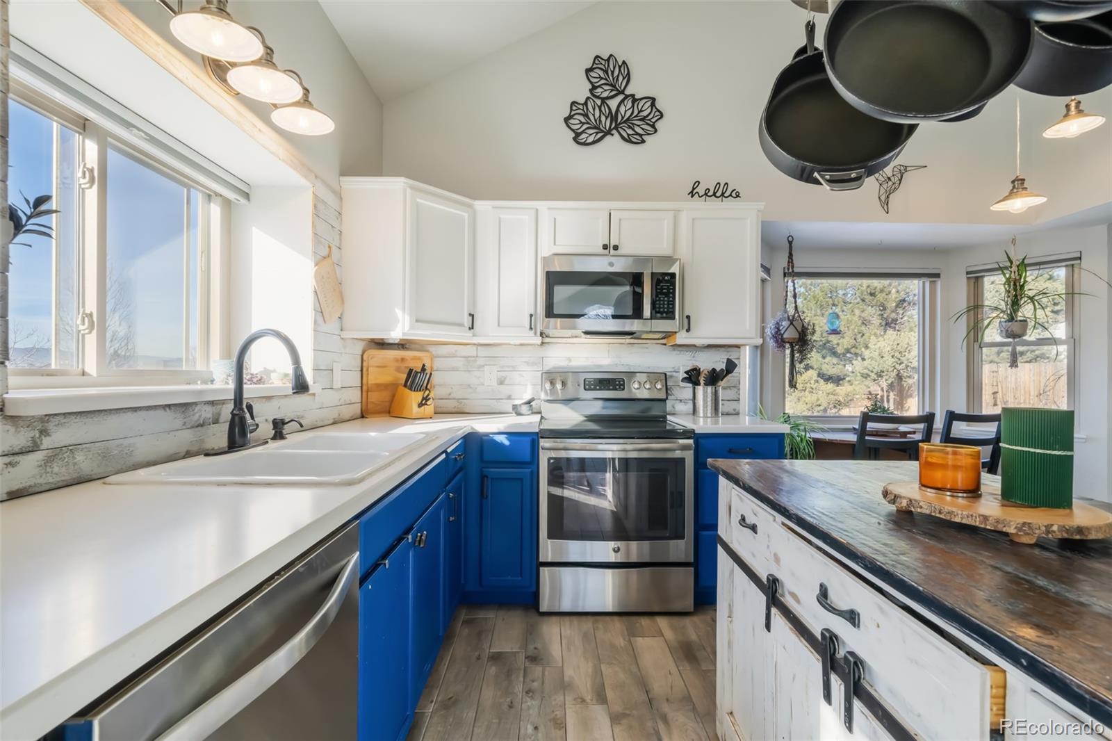 MLS Image #10 for 7650  montane drive,colorado springs, Colorado