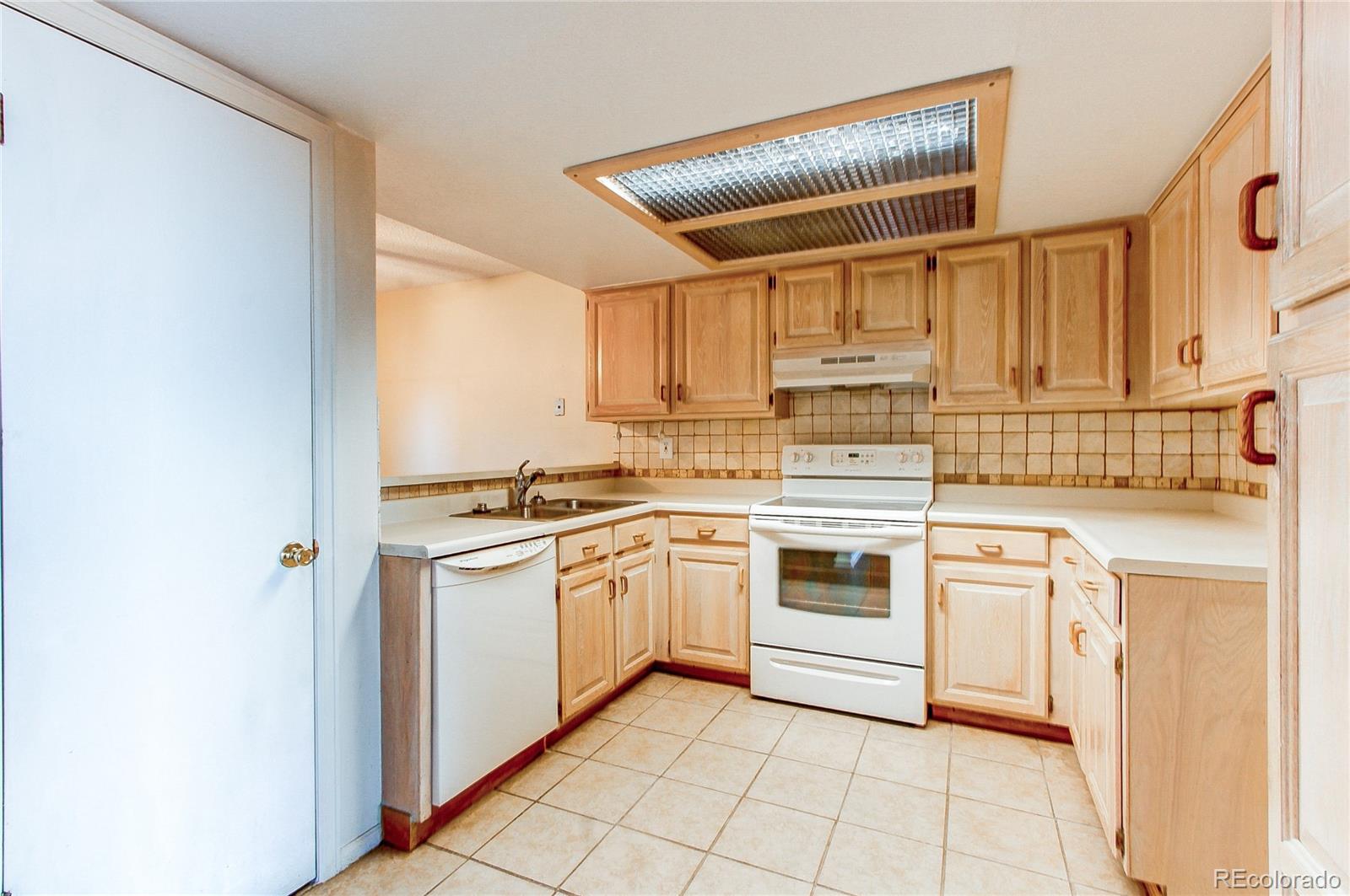 MLS Image #9 for 62 s holman way 62,golden, Colorado