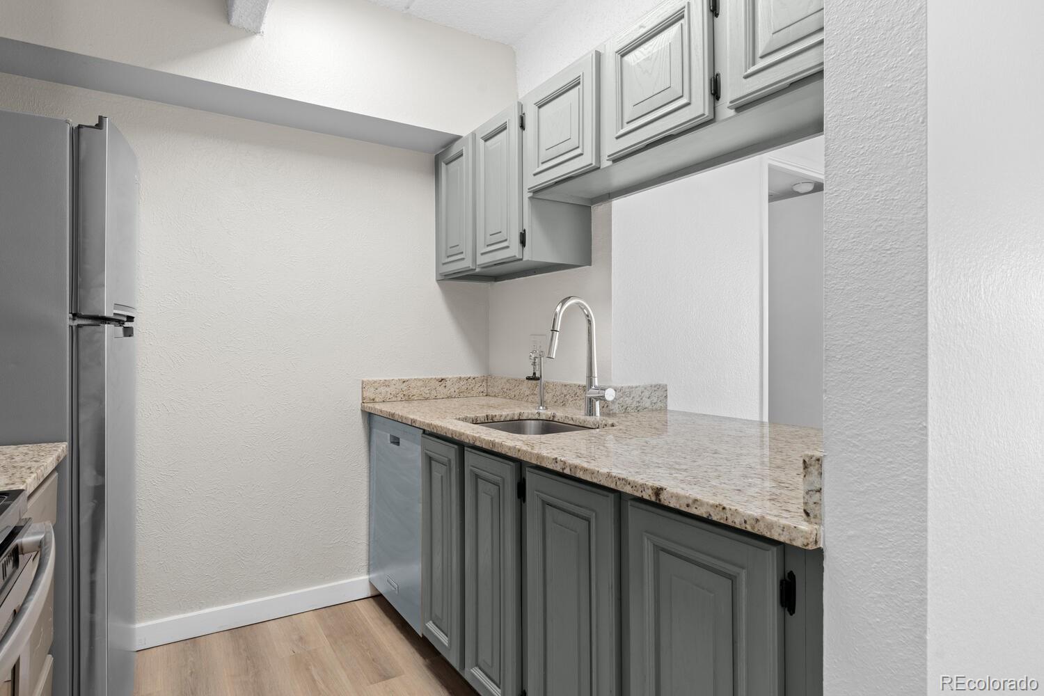 MLS Image #9 for 777 n washington street,denver, Colorado