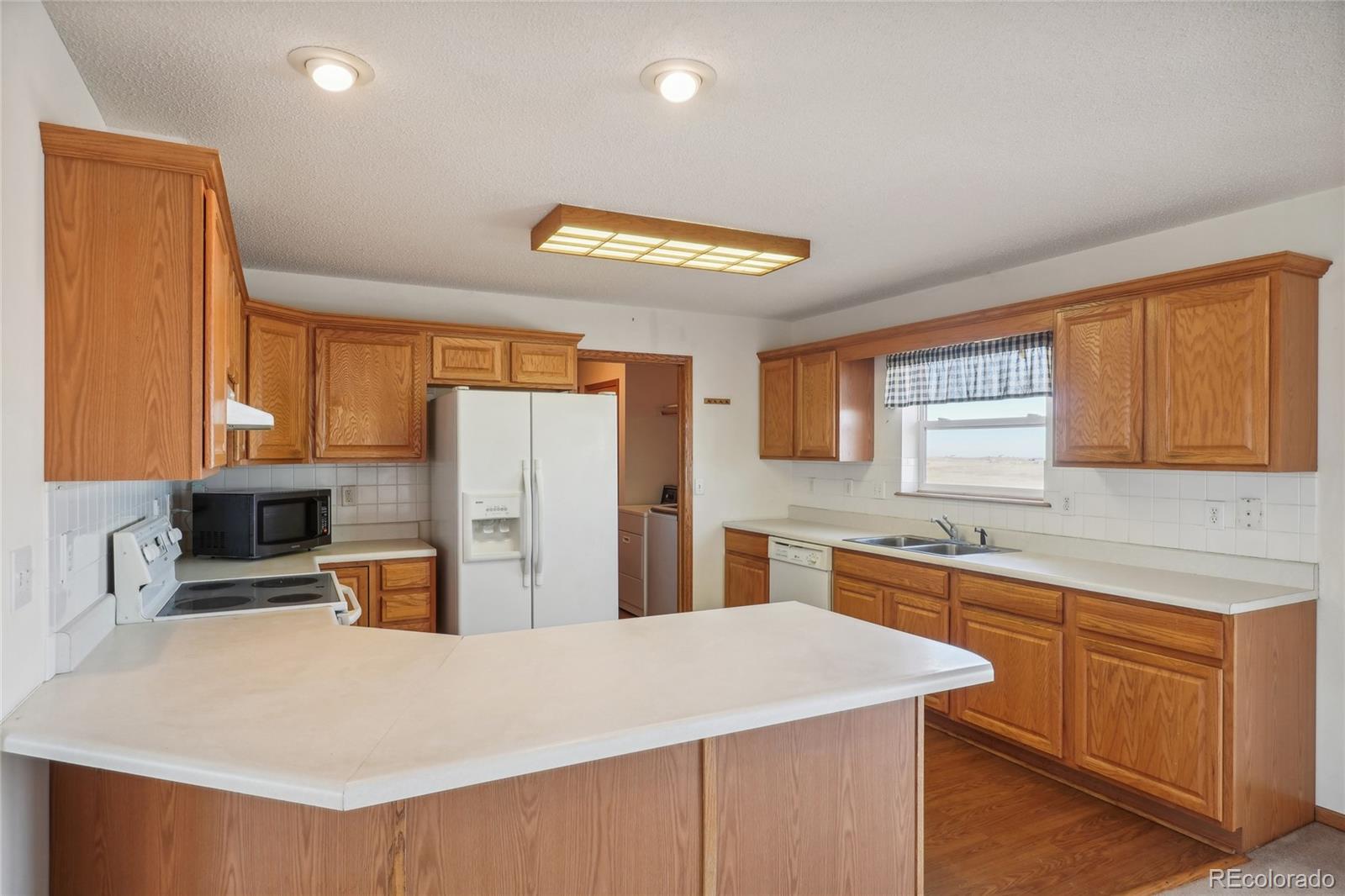 MLS Image #11 for 13935  county road 178 ,bennett, Colorado