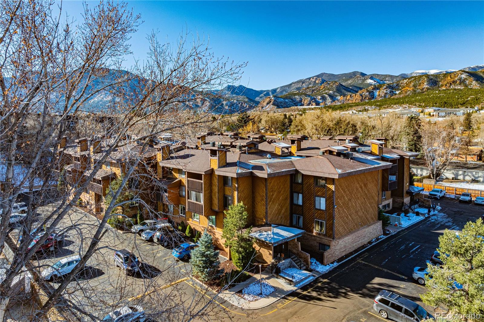 MLS Image #23 for 935  saturn drive,colorado springs, Colorado