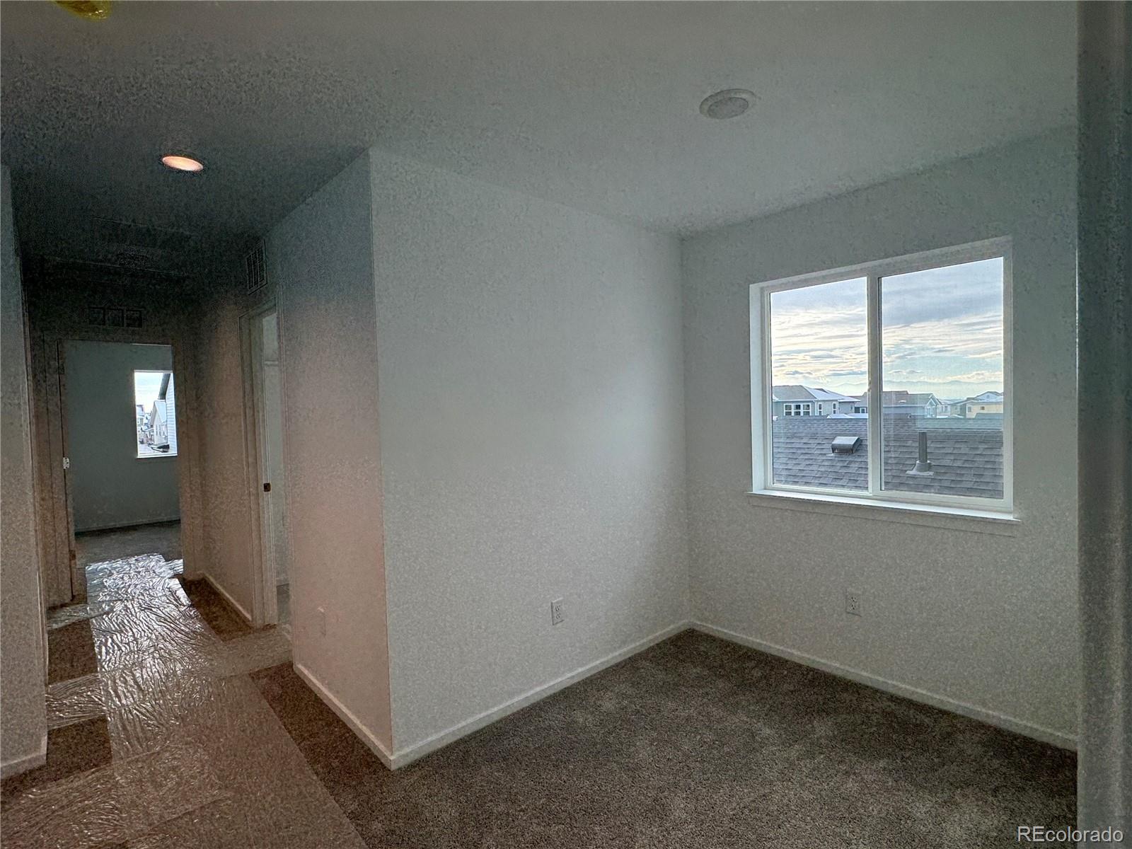 MLS Image #11 for 21242 e 63rd drive,aurora, Colorado