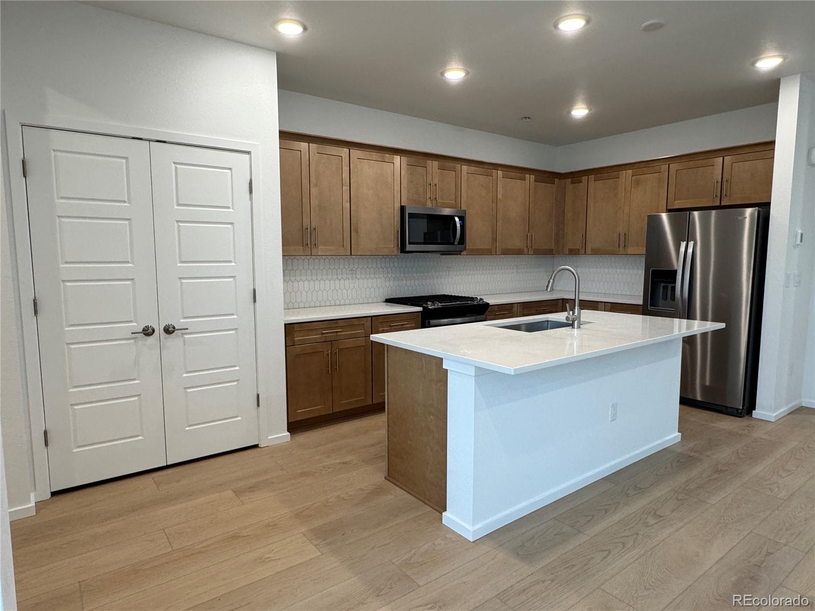 MLS Image #3 for 21292 e 63rd drive,aurora, Colorado