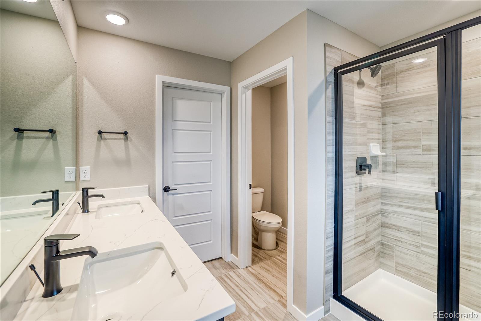 MLS Image #12 for 21294 e 63rd drive,aurora, Colorado