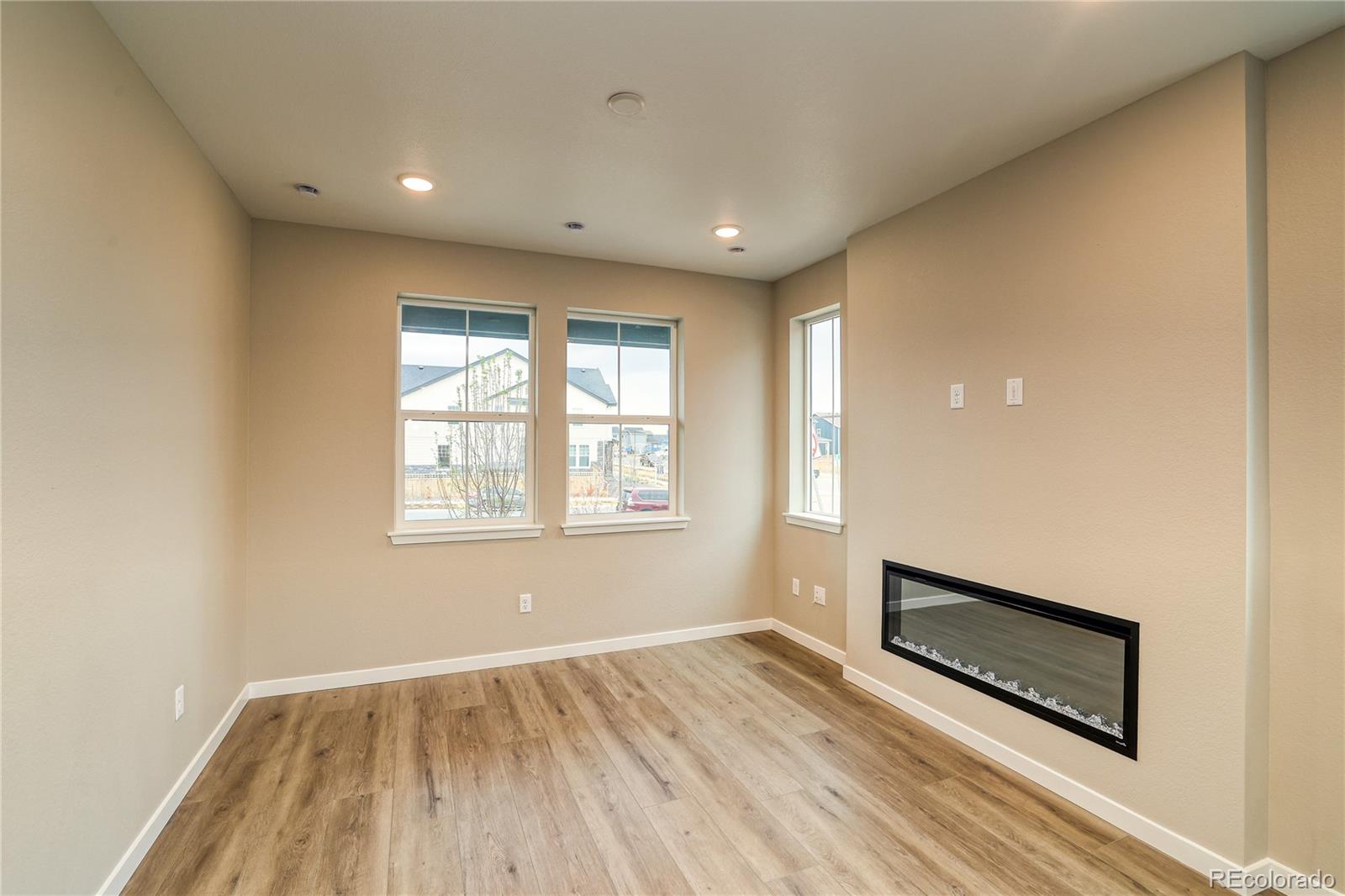 MLS Image #4 for 21294 e 63rd drive,aurora, Colorado