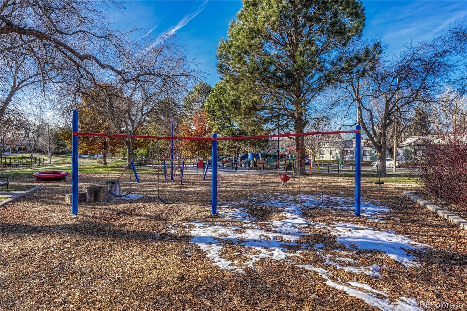 MLS Image #41 for 2500 s york street,denver, Colorado