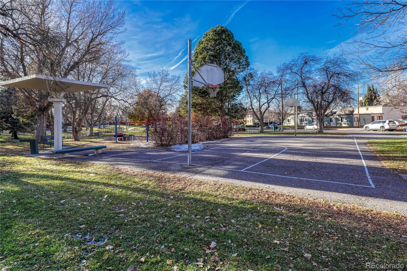 MLS Image #42 for 2500 s york street,denver, Colorado