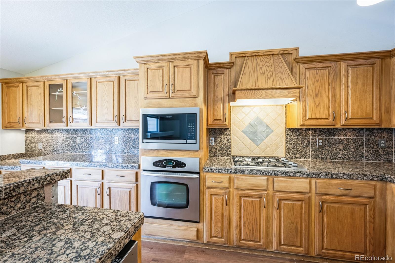 MLS Image #10 for 11713  elm court,thornton, Colorado