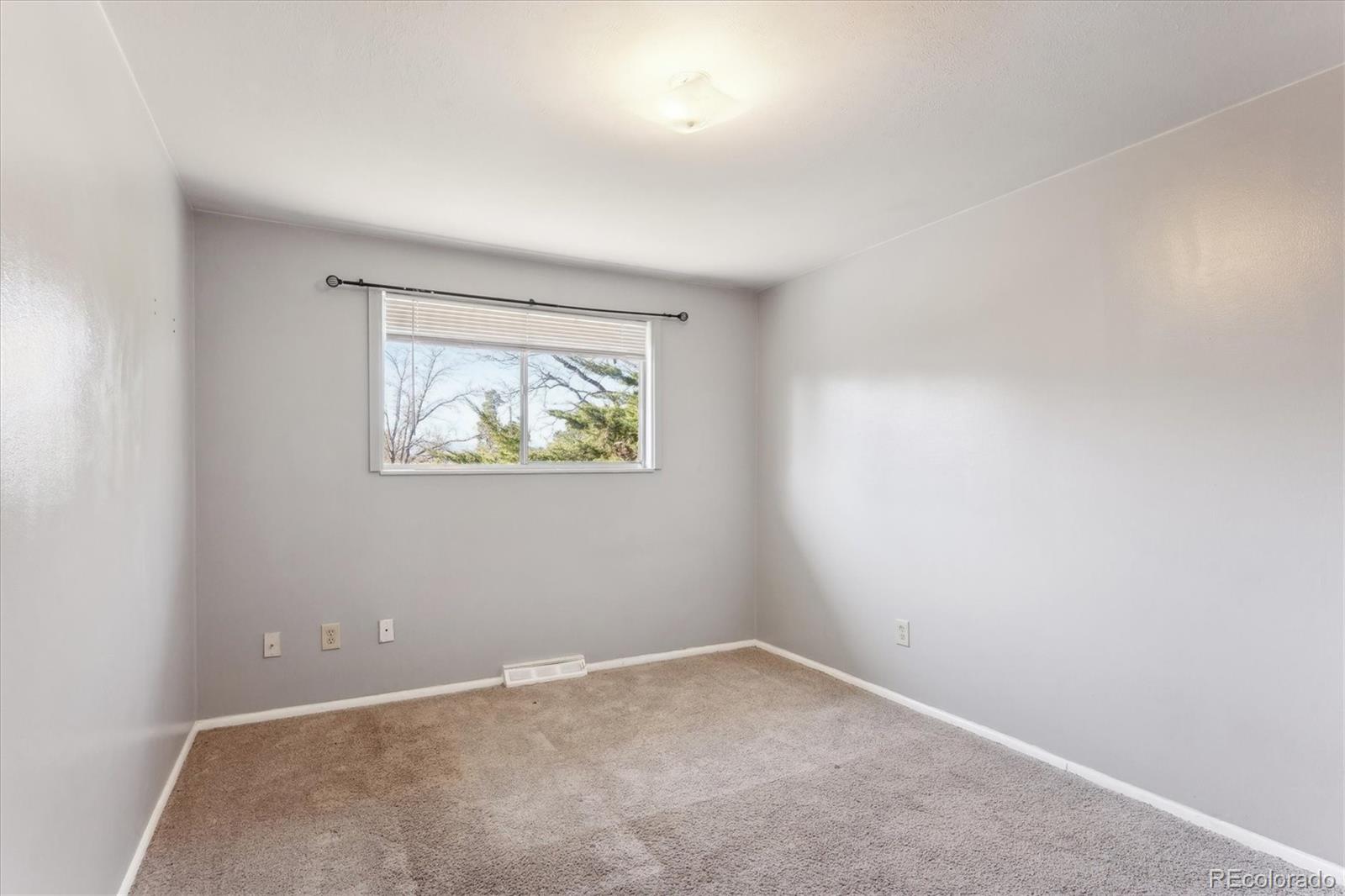 MLS Image #16 for 8286 e girard avenue,denver, Colorado