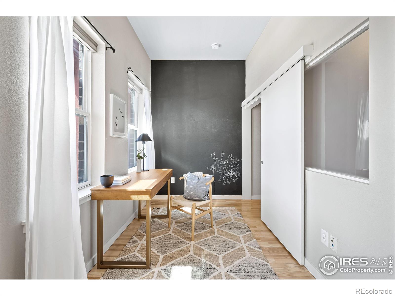 MLS Image #8 for 1555  central street,denver, Colorado