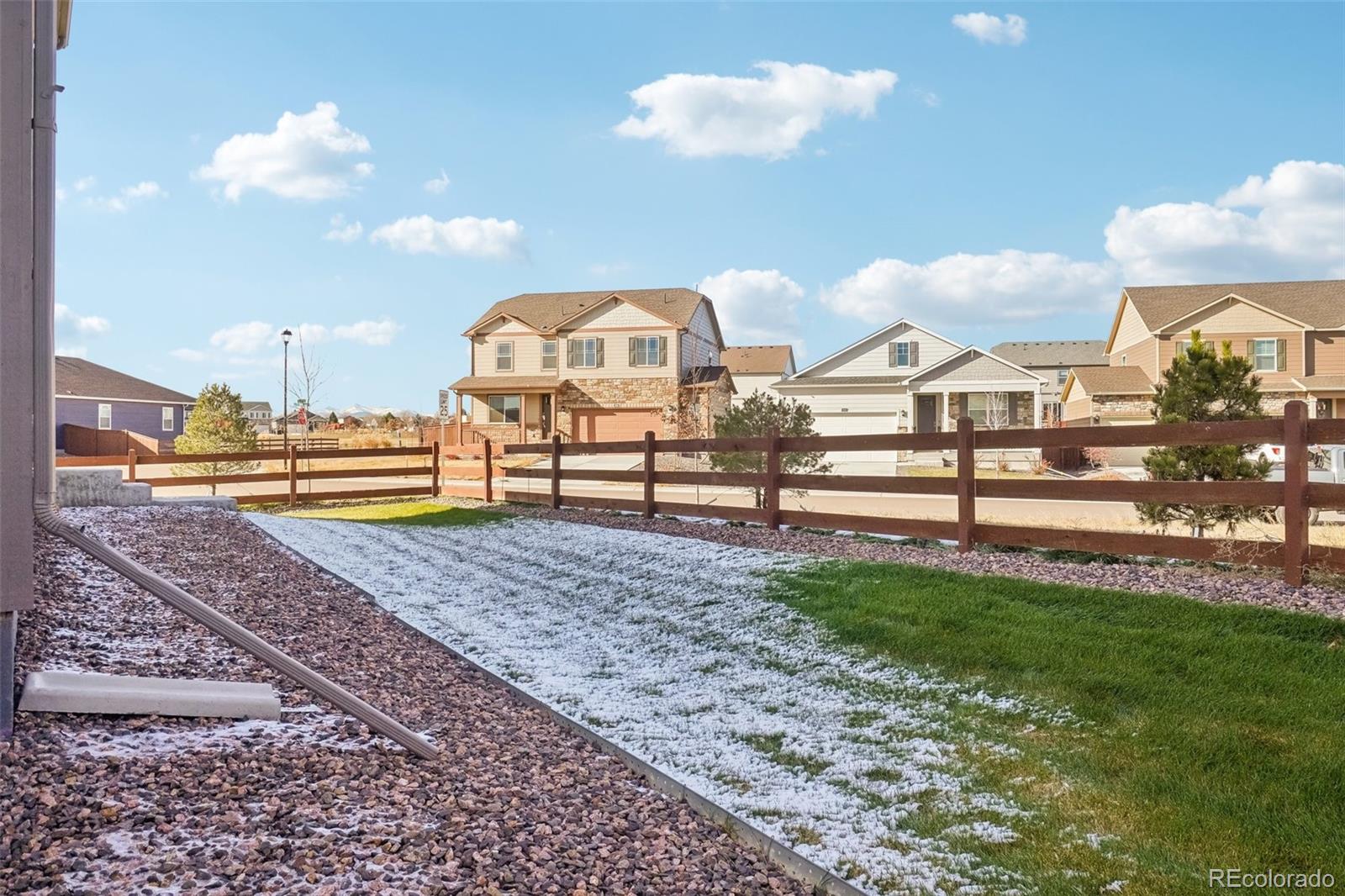 MLS Image #27 for 2555  siskin way,johnstown, Colorado