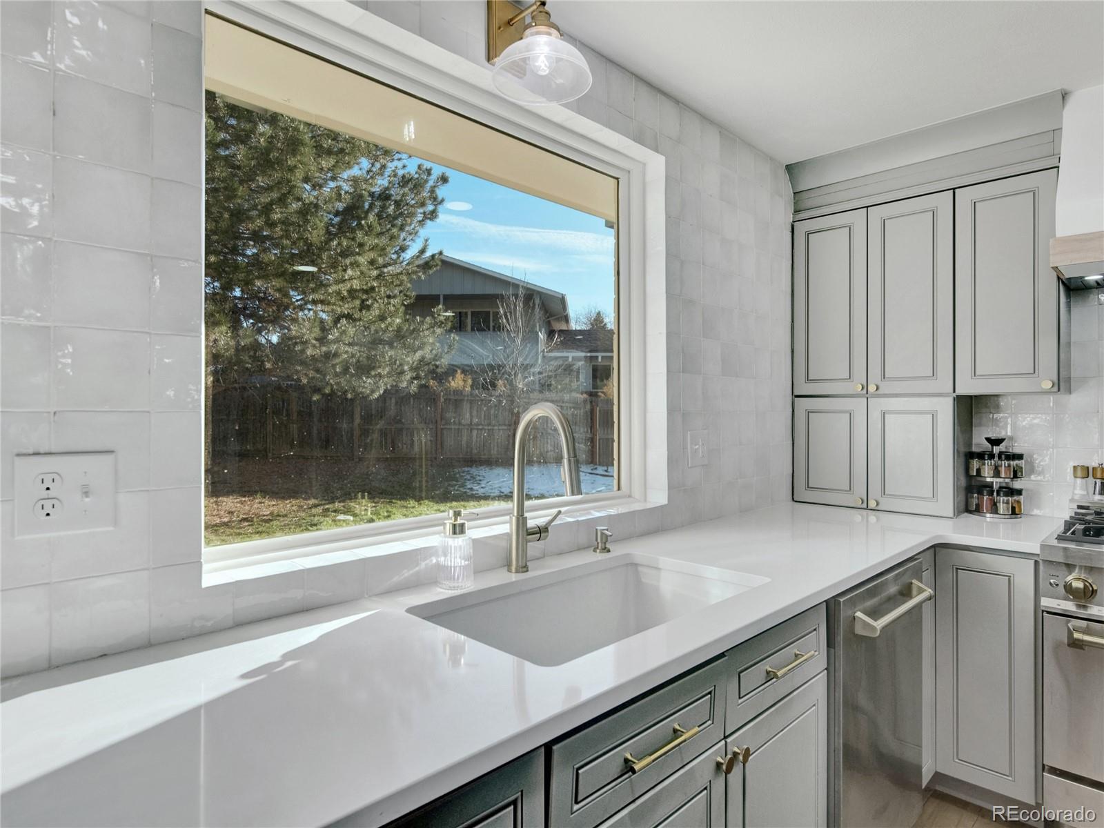 MLS Image #17 for 8834 e radcliff avenue,denver, Colorado