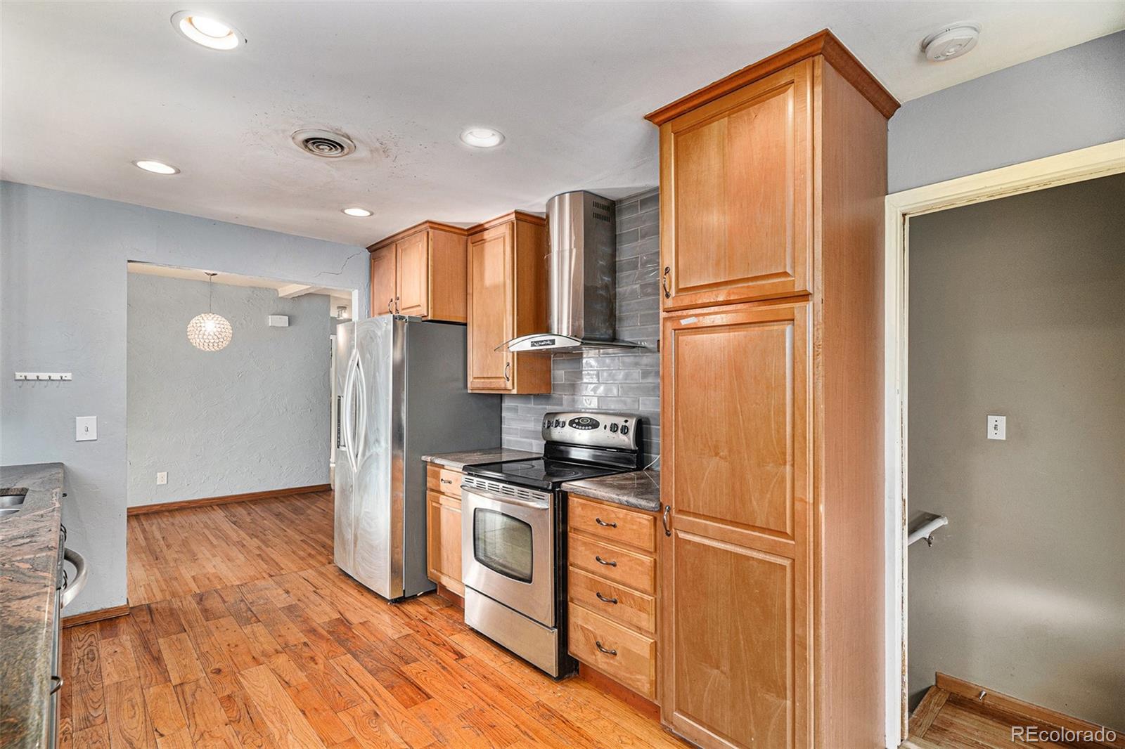 MLS Image #9 for 8550 e davies place,centennial, Colorado