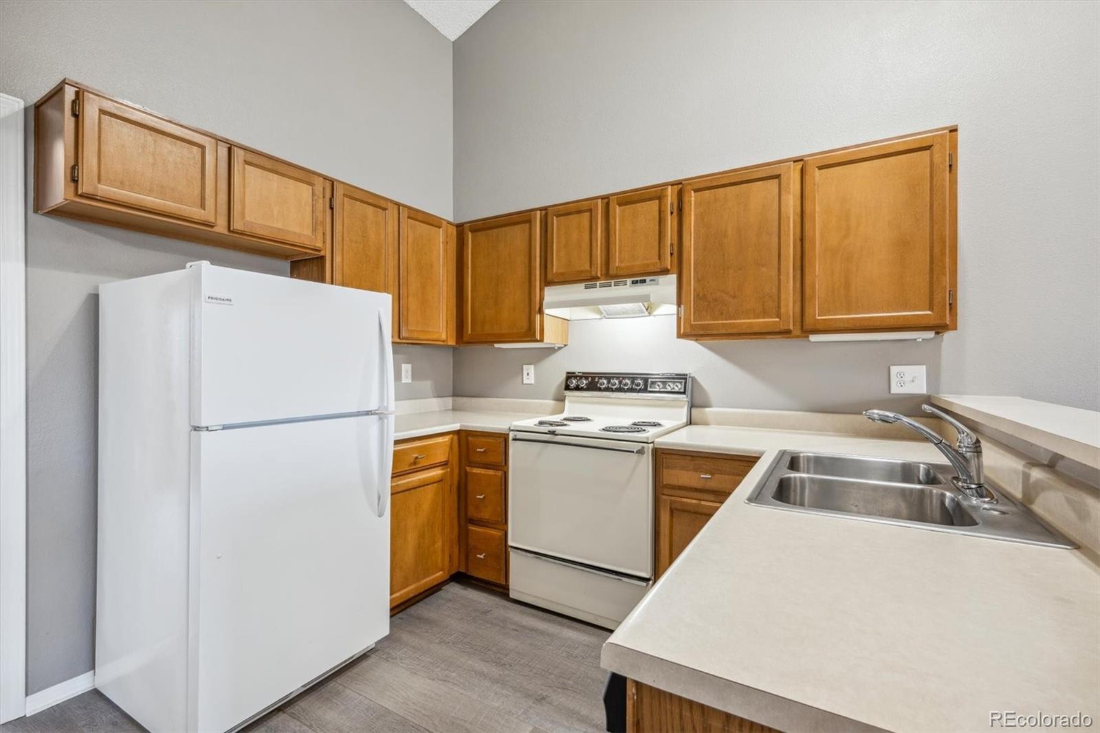 MLS Image #13 for 4656 s dillon court,aurora, Colorado