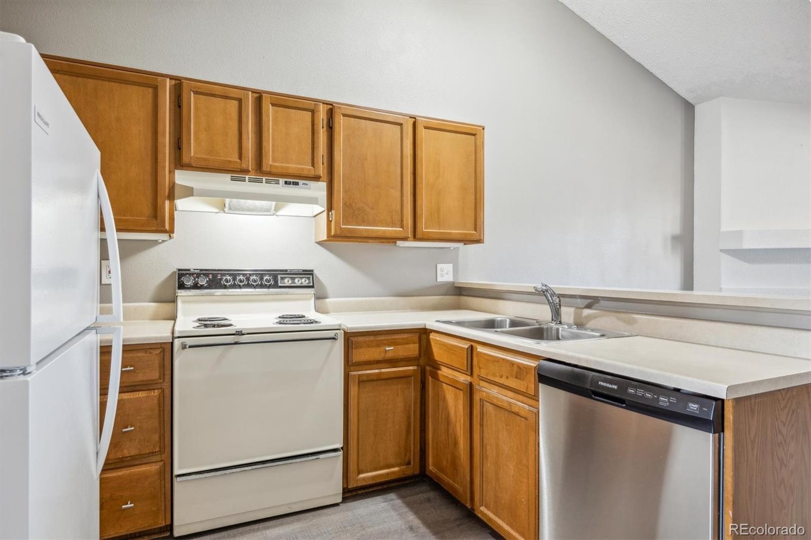 MLS Image #14 for 4656 s dillon court,aurora, Colorado