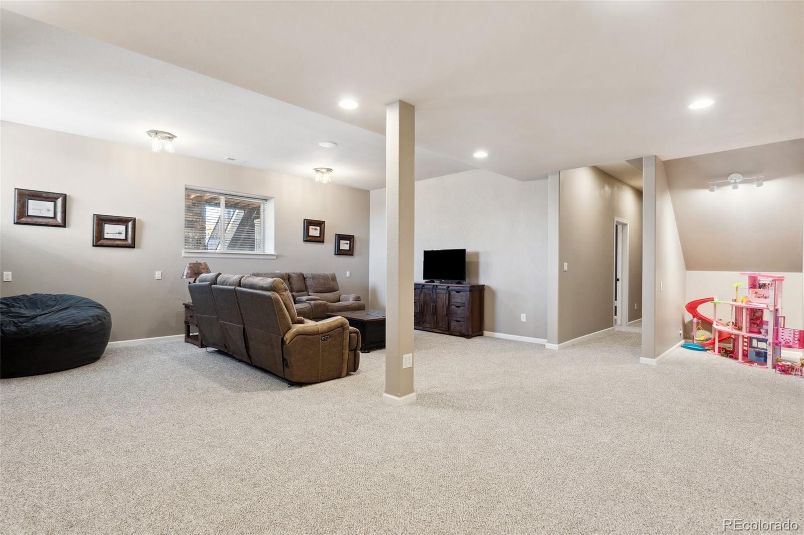 MLS Image #35 for 320  sandreed place,colorado springs, Colorado