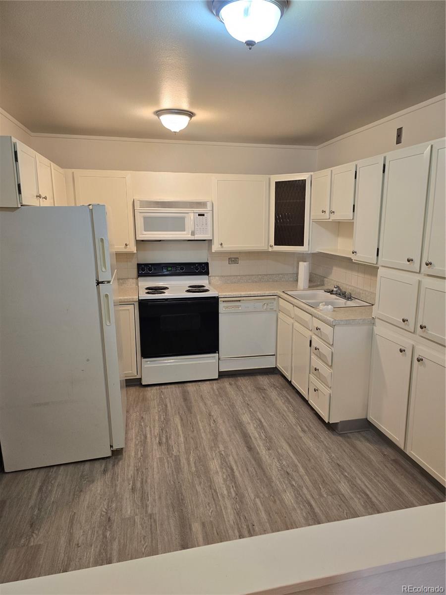 MLS Image #24 for 600 s clinton street 3a,denver, Colorado