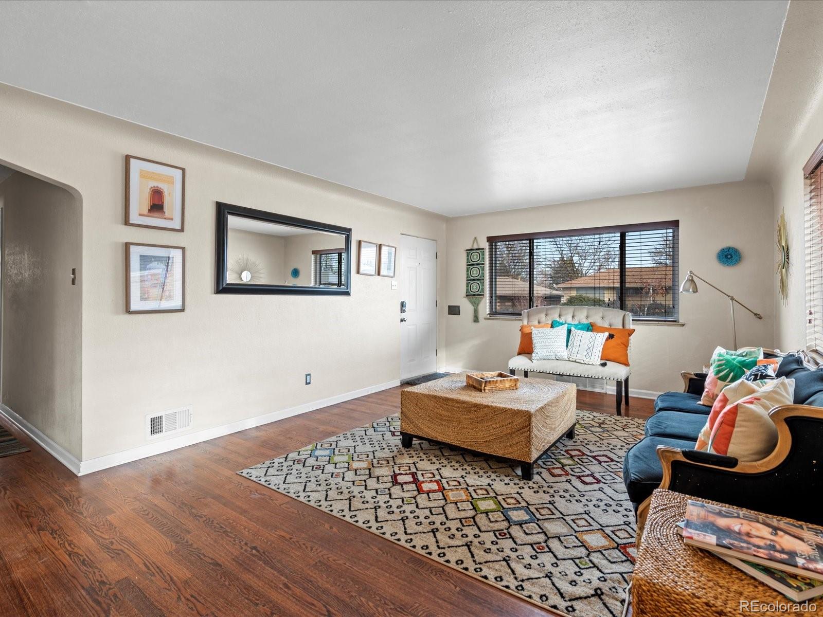 MLS Image #5 for 3559  hudson street,denver, Colorado