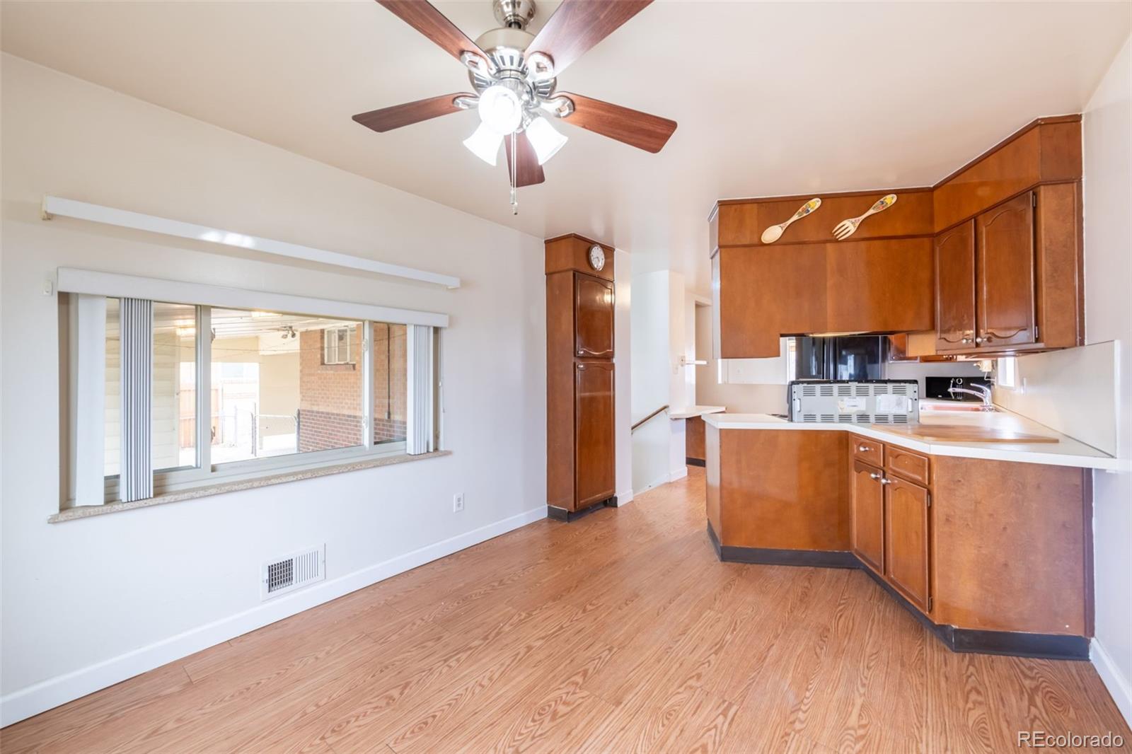 MLS Image #10 for 7010  ruth way,denver, Colorado