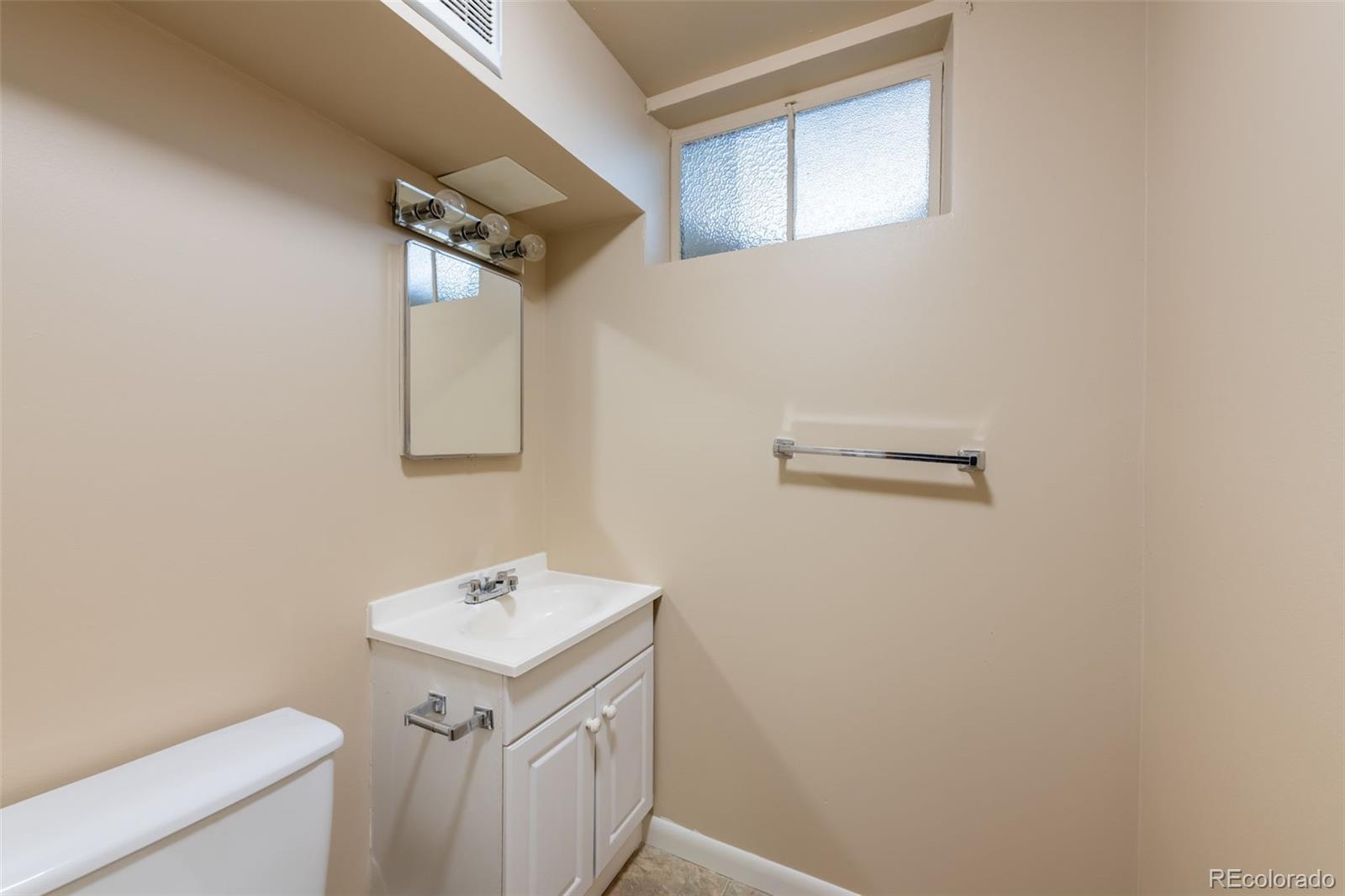 MLS Image #21 for 7010  ruth way,denver, Colorado