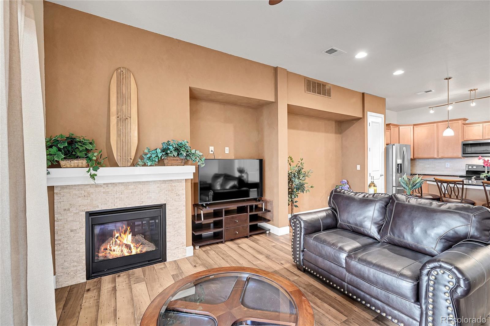 MLS Image #10 for 301  inverness way 209,englewood, Colorado