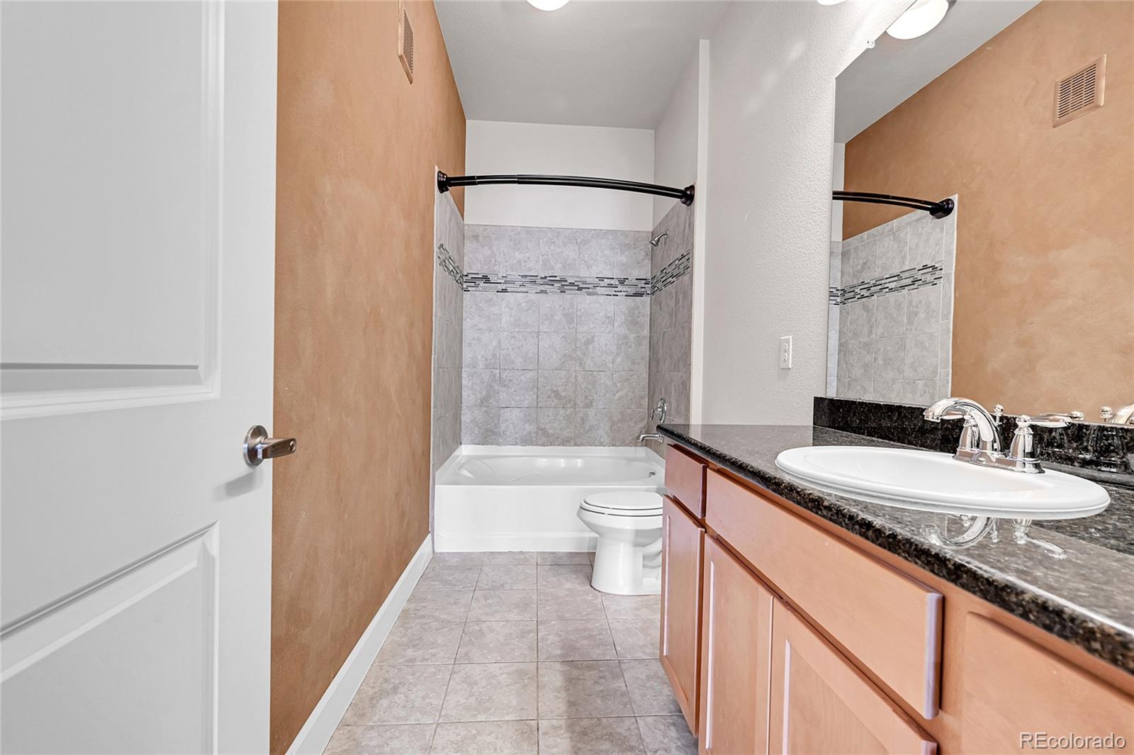 MLS Image #11 for 301  inverness way 209,englewood, Colorado