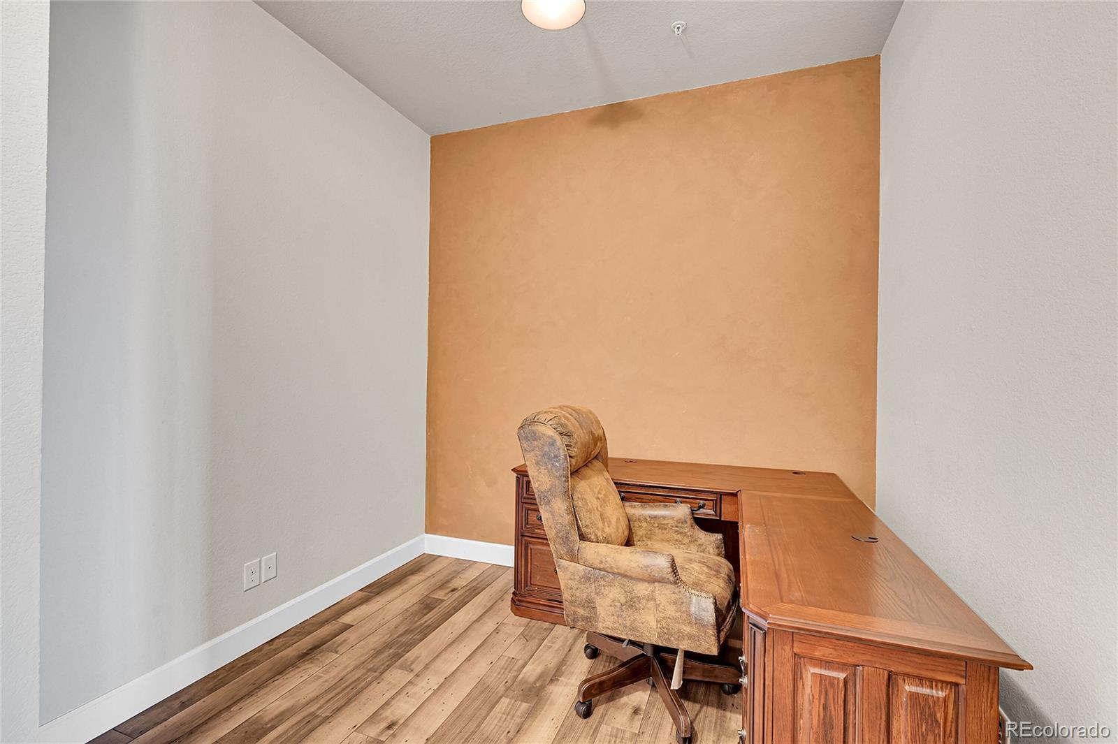 MLS Image #6 for 301  inverness way 209,englewood, Colorado