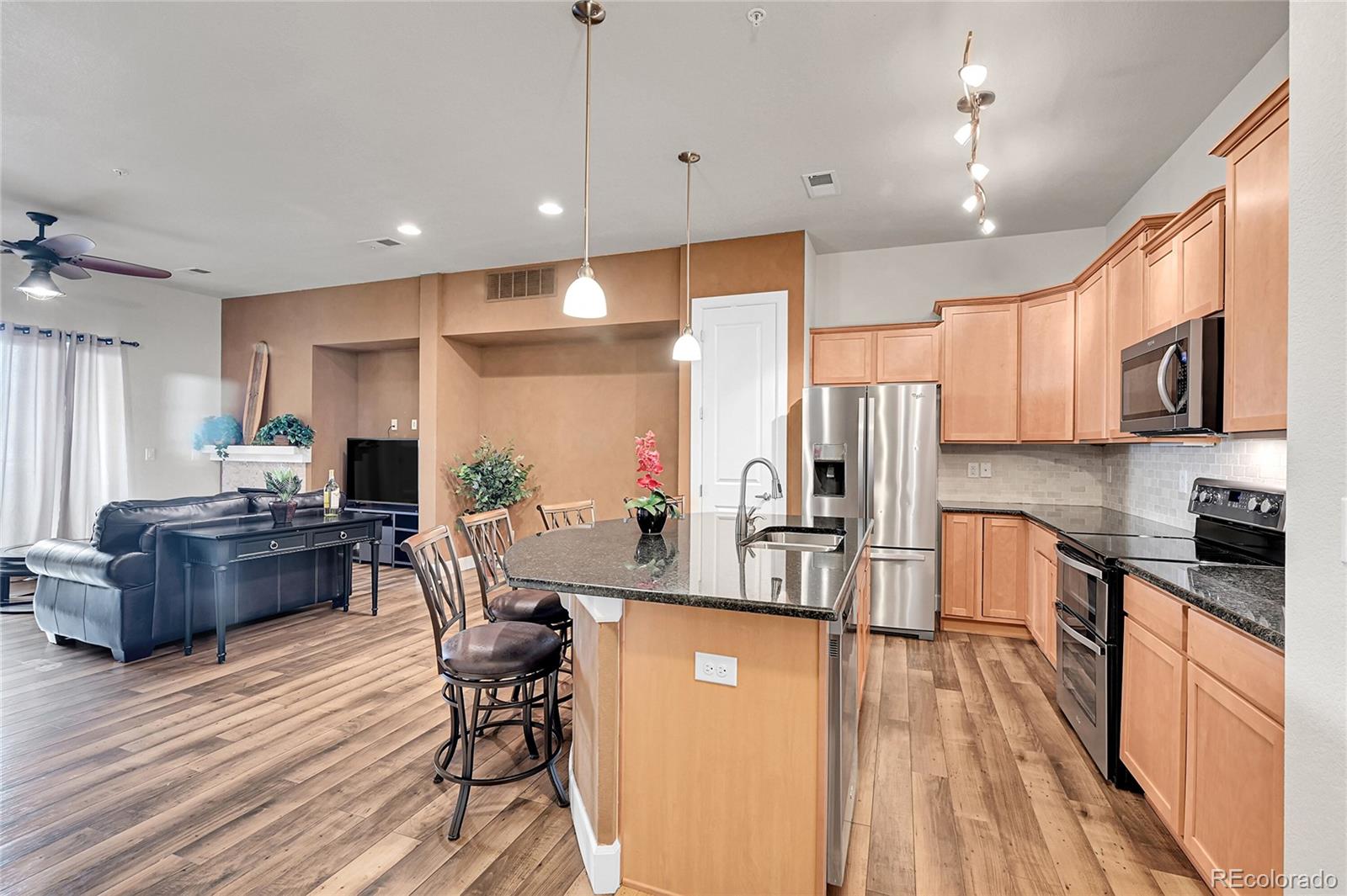 MLS Image #7 for 301  inverness way 209,englewood, Colorado